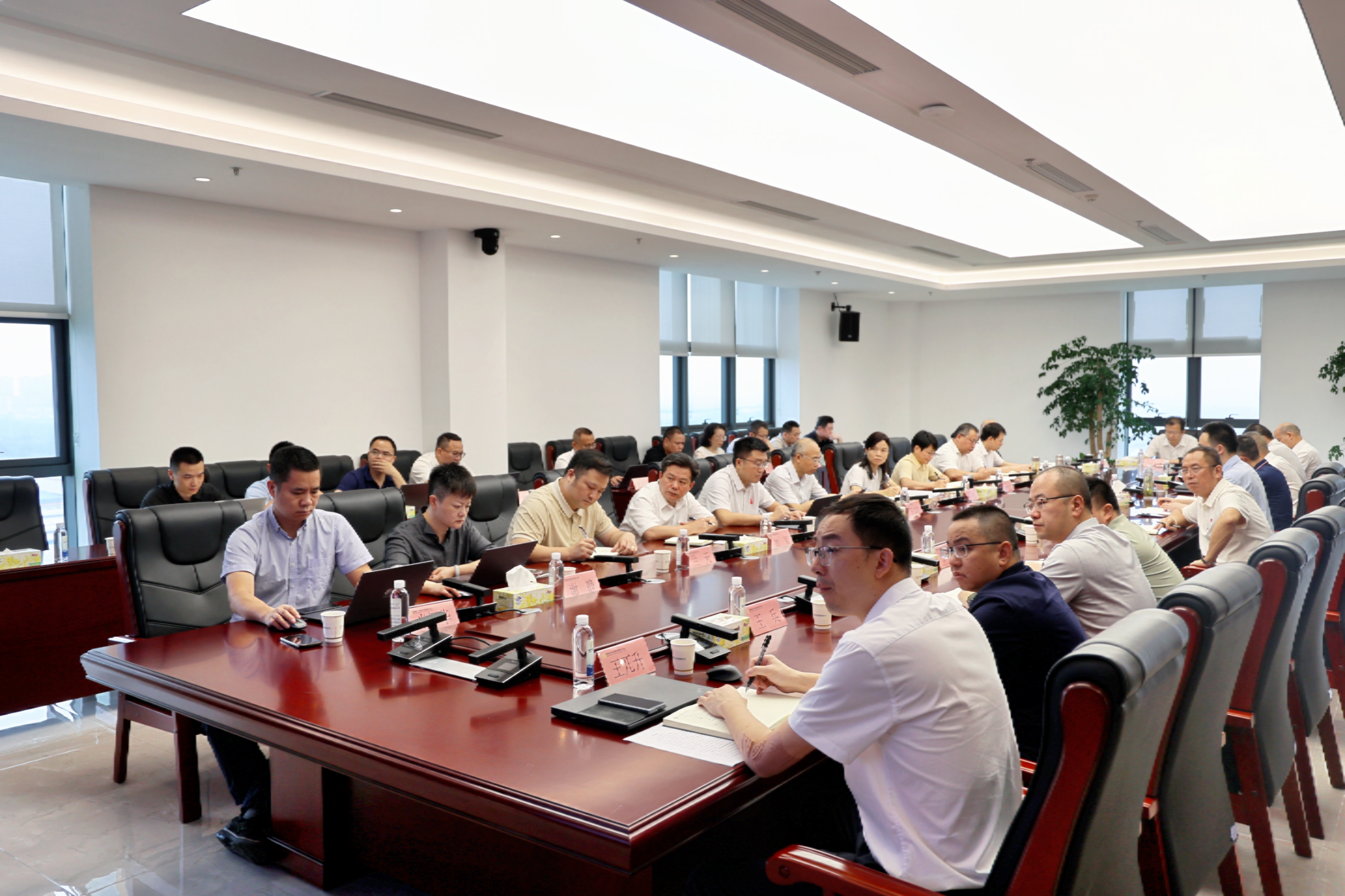 树危机意识勇担当  以争先精神创佳绩 ——矿产集团召开2026年上半年经济运行分析视频会